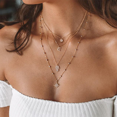 Collar Oro Gabrielle Letra